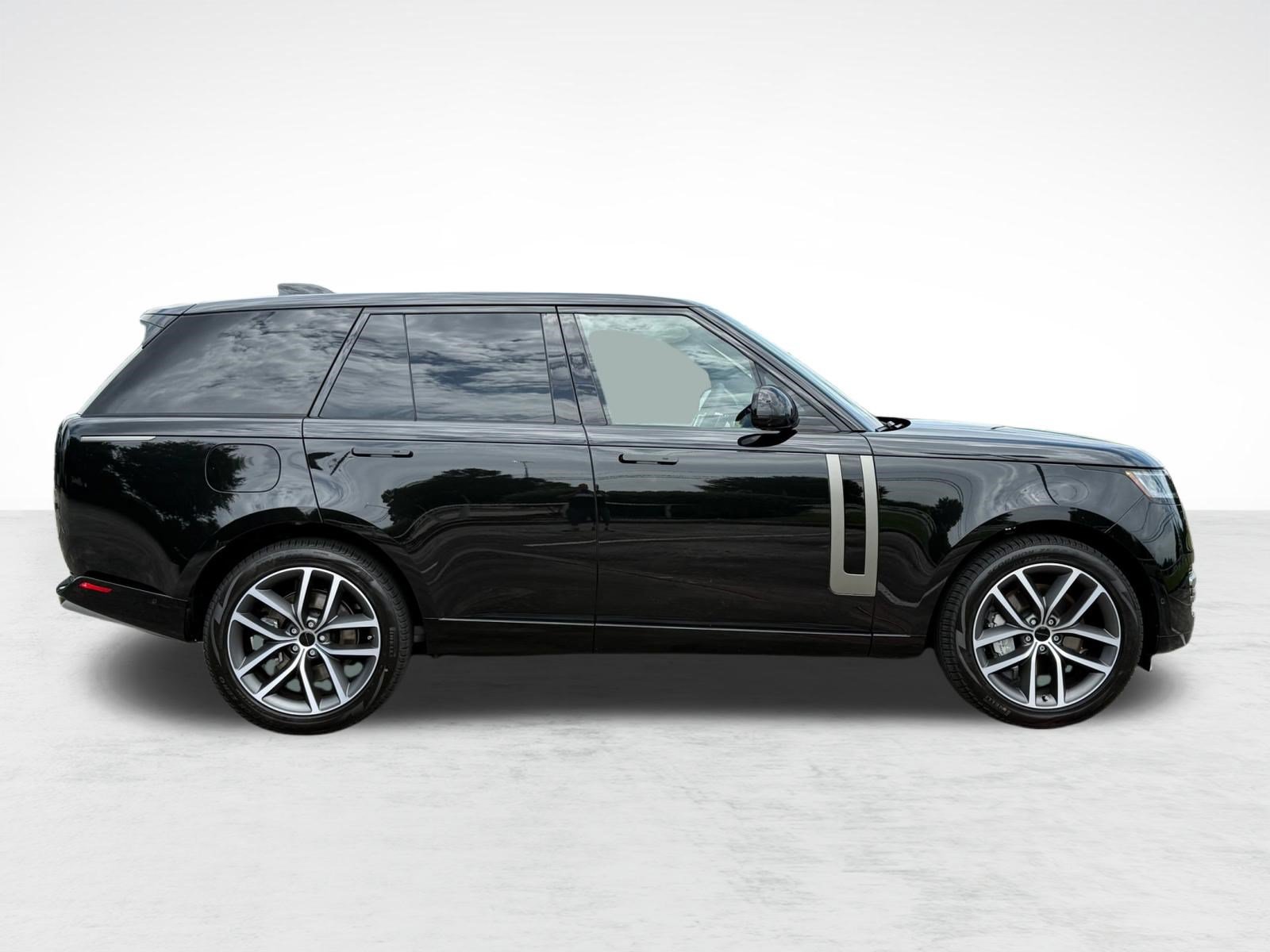 New 2026 Land Rover Range Rover SE AWD/4WD image 8