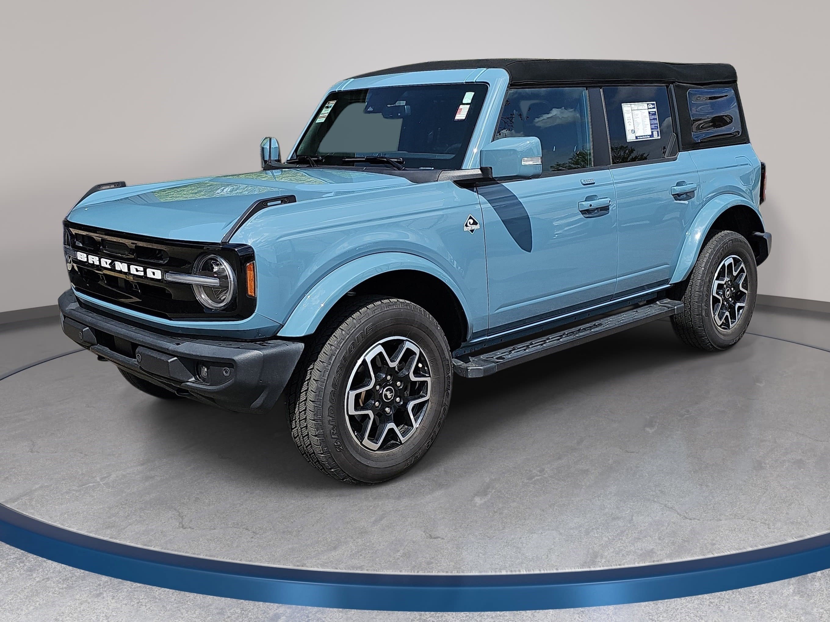 Used 2023 Ford Bronco Outer Banks AWD/4WD image 1