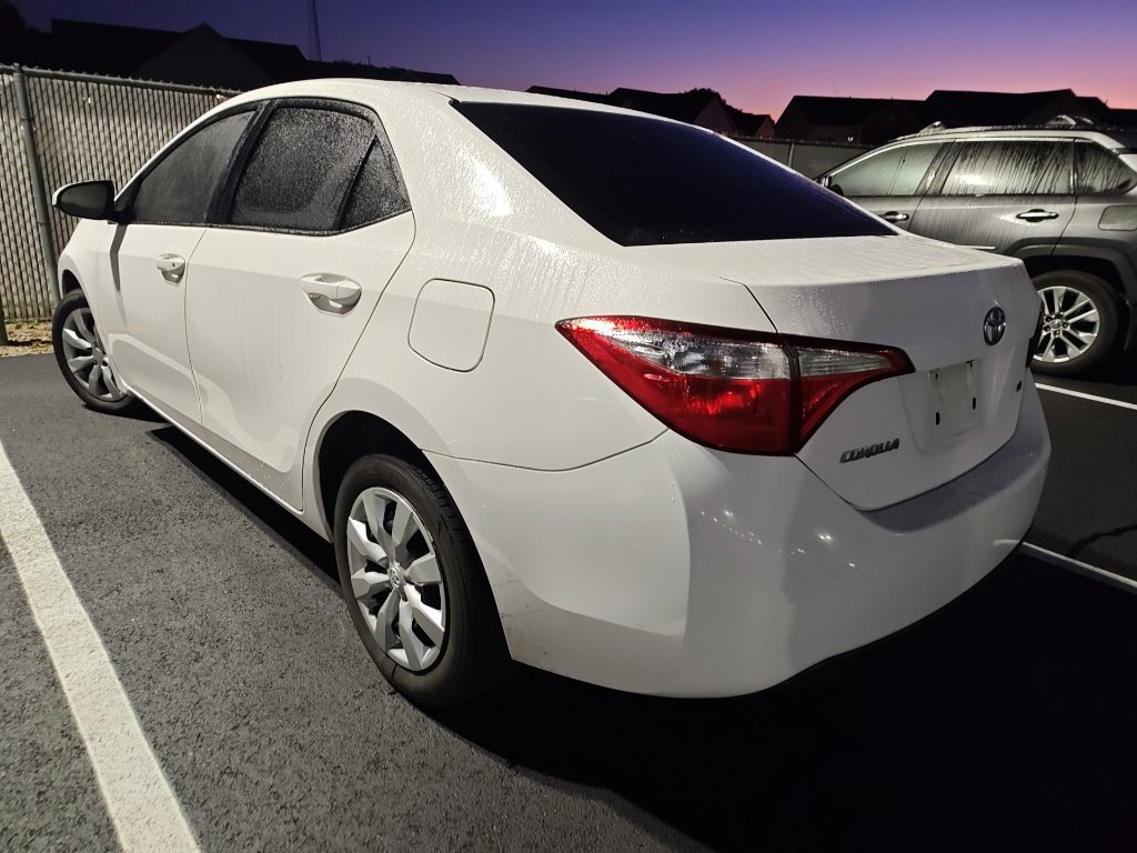 Used 2016 Toyota Corolla LE FWD image 5