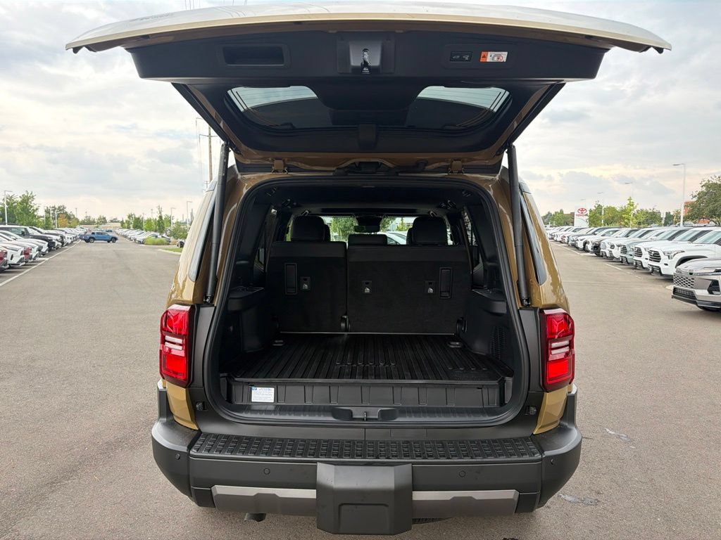 Used 2026 Toyota Land Cruiser w/ Premium Package AWD/4WD image 17