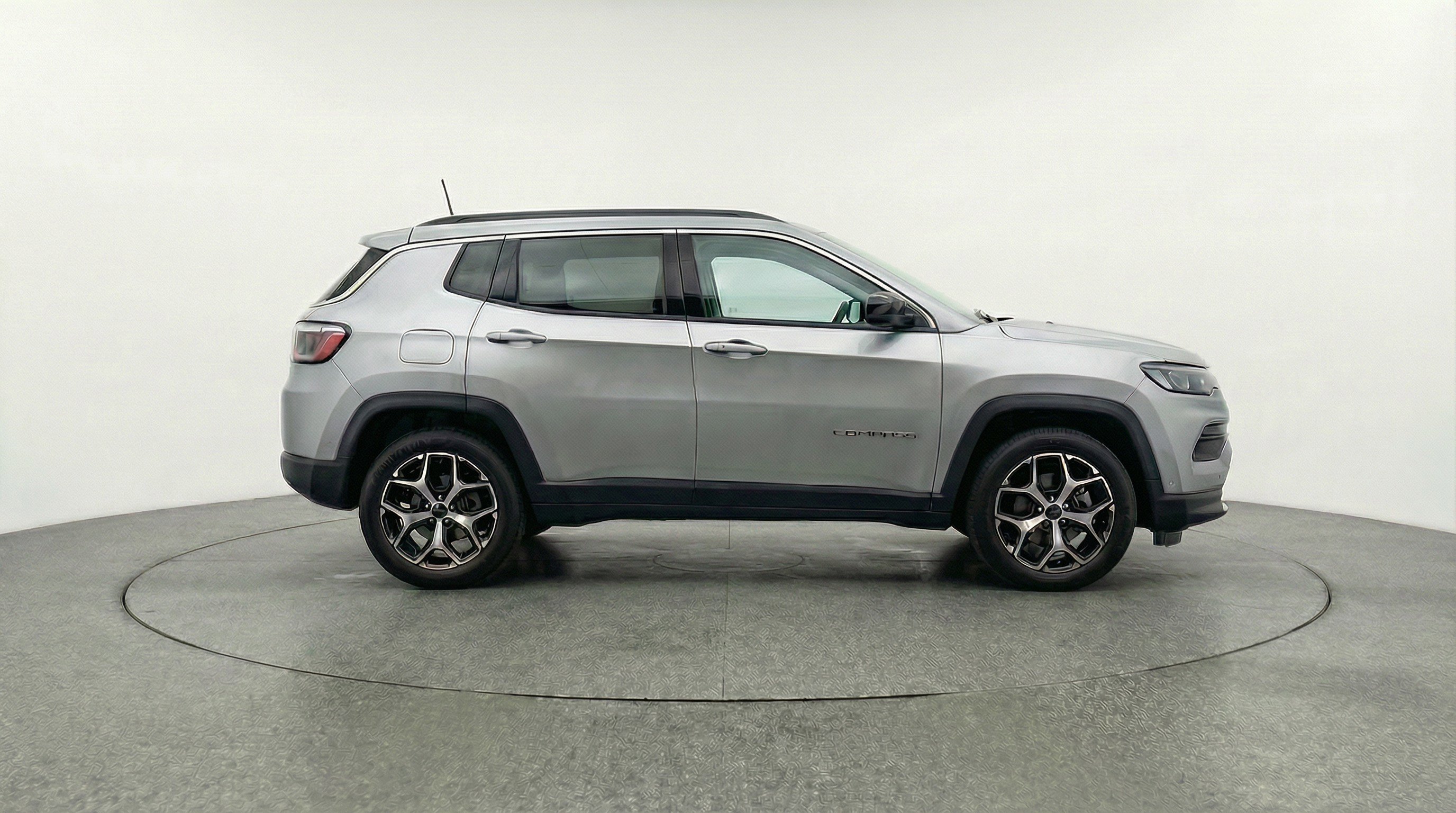 Used 2025 Jeep Compass Limited AWD/4WD image 11