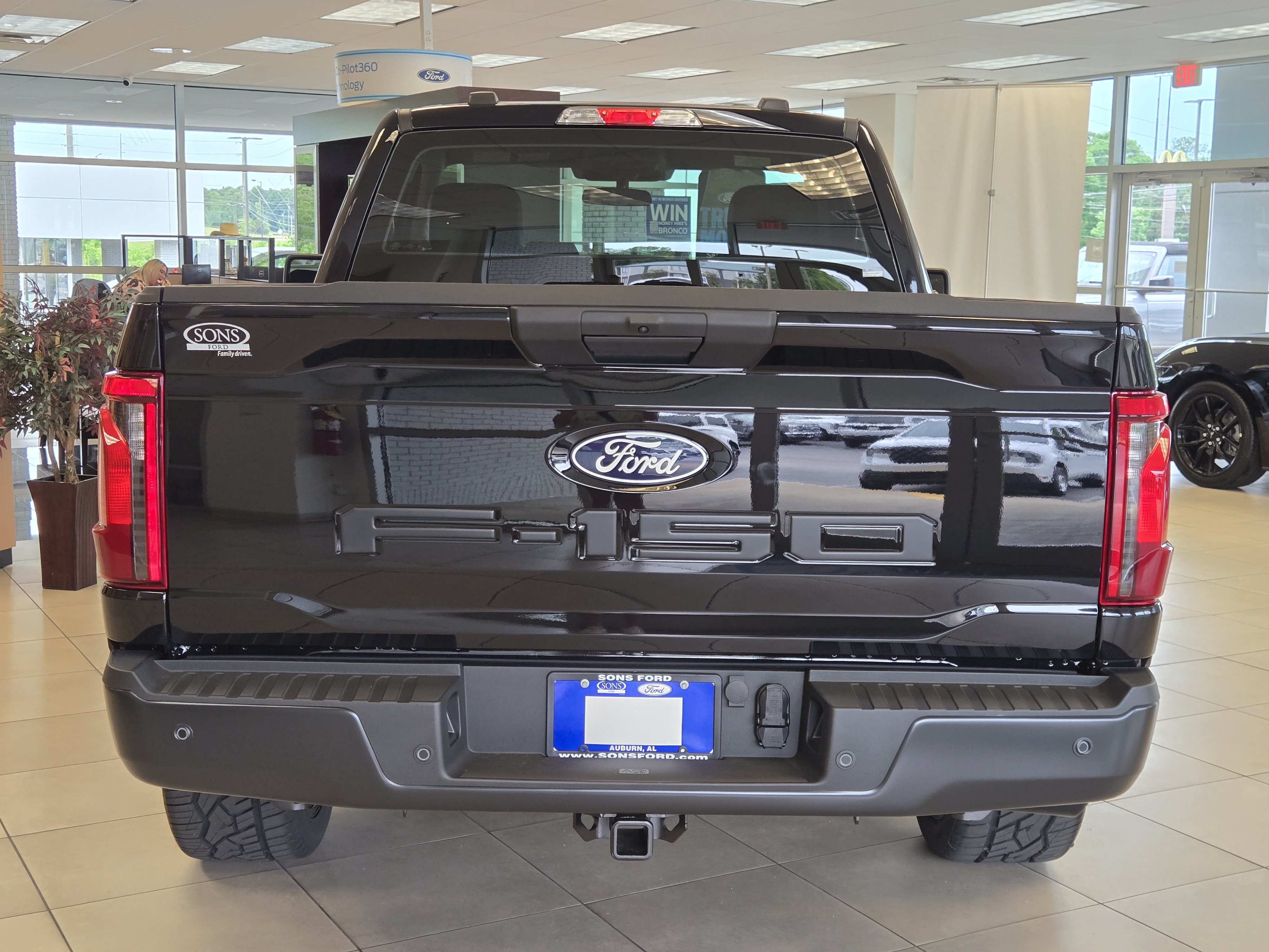 New 2026 Ford F150 XL AWD/4WD image 9