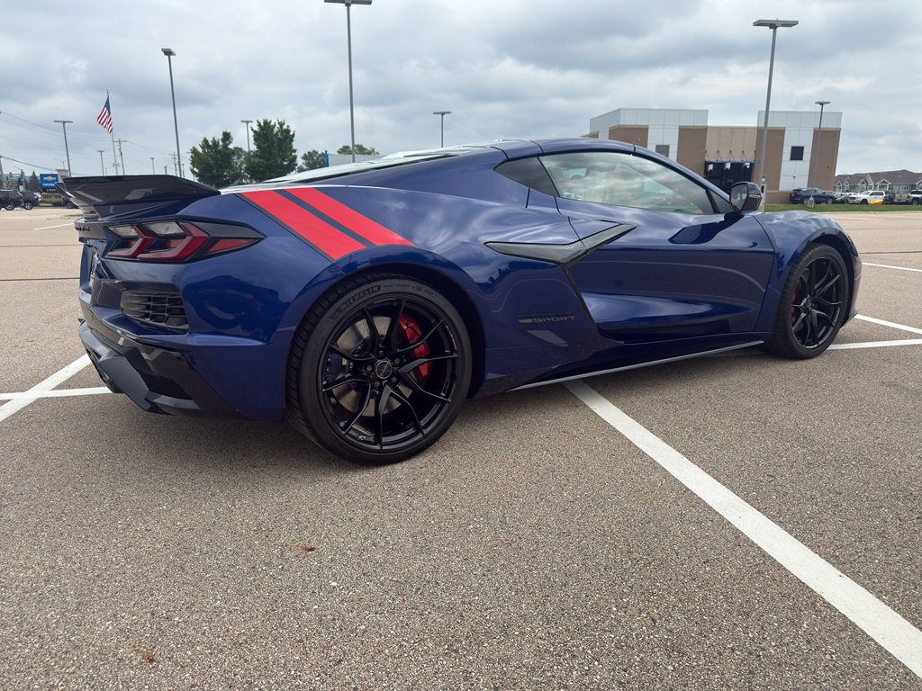 New 2027 Chevrolet Corvette Grand Sport w/ Z52 Sport Performance Package RWD image 8