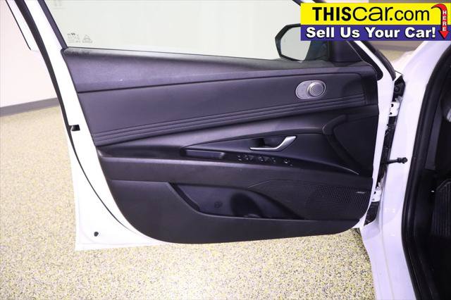 Used 2022 Hyundai Elantra Limited FWD image 33