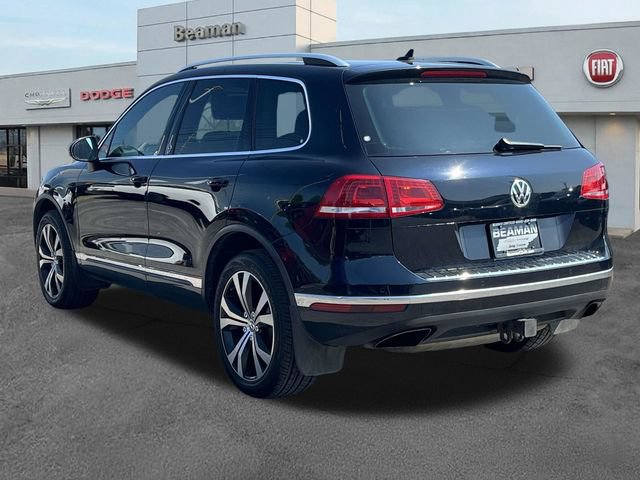 Used 2017 Volkswagen Touareg Wolfsburg Edition AWD/4WD image 5