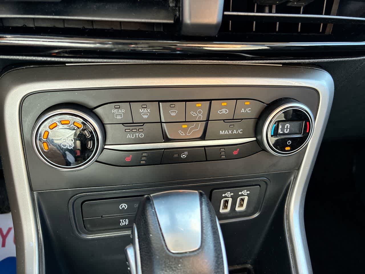 Used 2021 Ford EcoSport Titanium FWD image 18