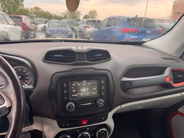 Used 2015 Jeep Renegade Limited AWD/4WD image 12