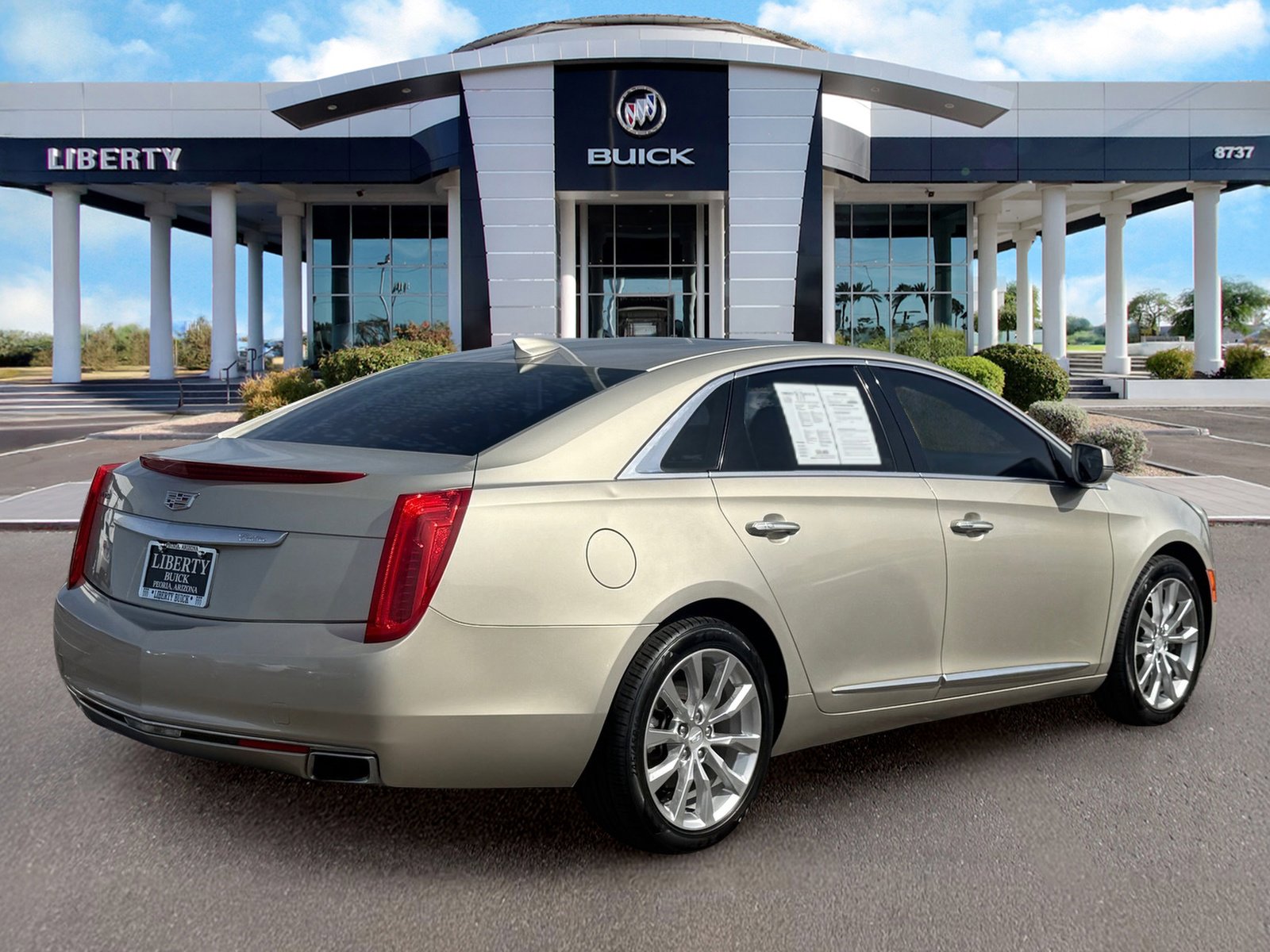 Used 2016 Cadillac XTS Luxury w/ Driver Awareness Package FWD image 3
