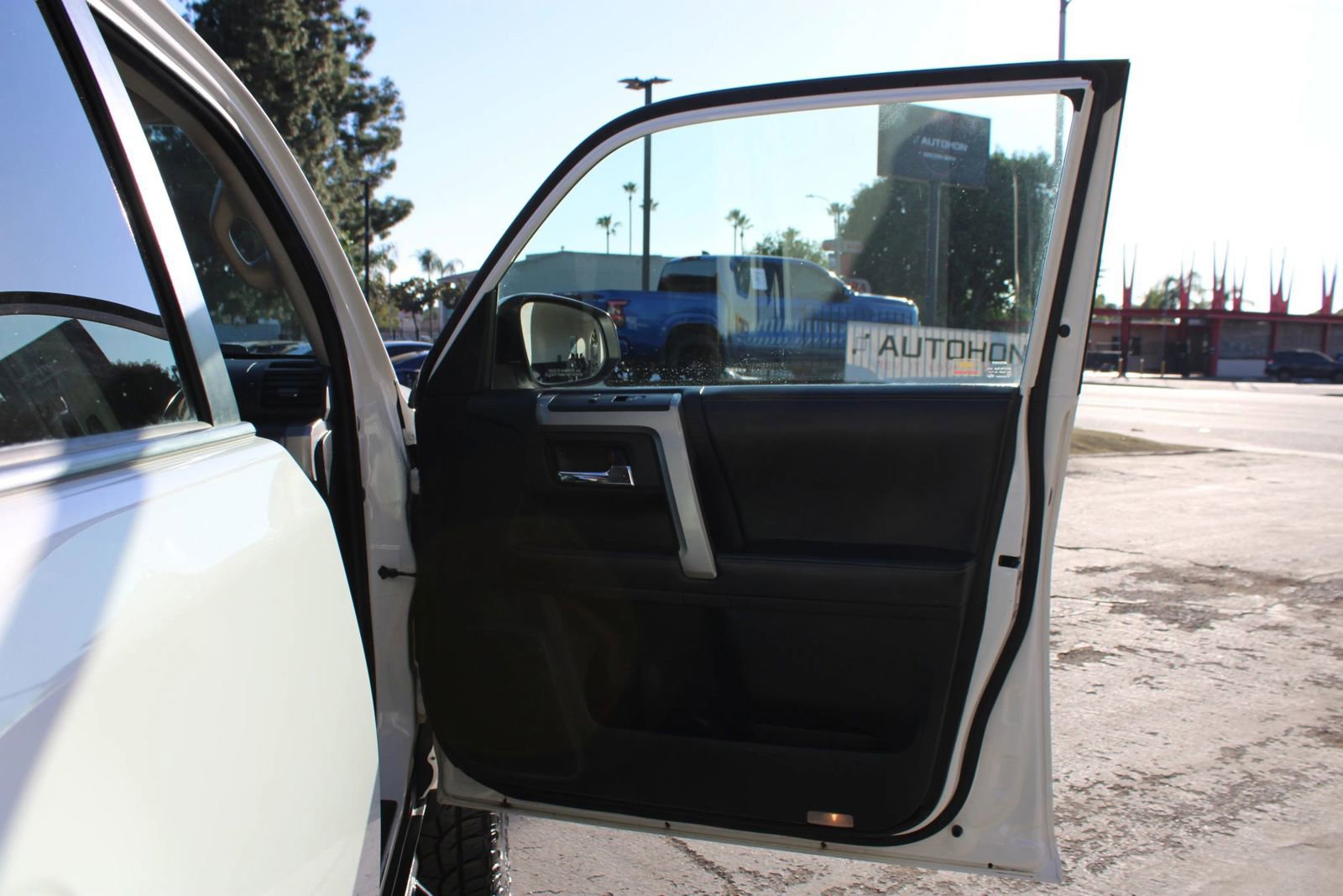 Used 2016 Toyota 4Runner SR5 Premium image 12