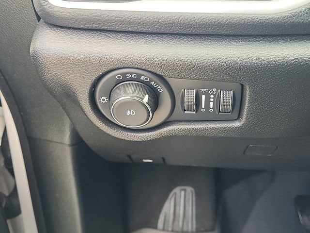 Used 2022 Chrysler Pacifica Touring-L w/ S Appearance Package FWD image 19