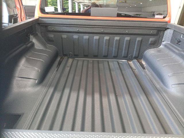 Certified 2025 Nissan Frontier PRO-4X w/ Black Accent Package AWD/4WD image 9