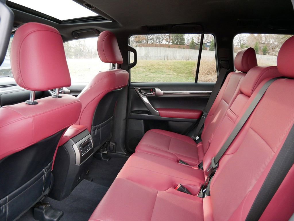 Certified 2023 Lexus GX 460 Premium w/ Premium Package image 11