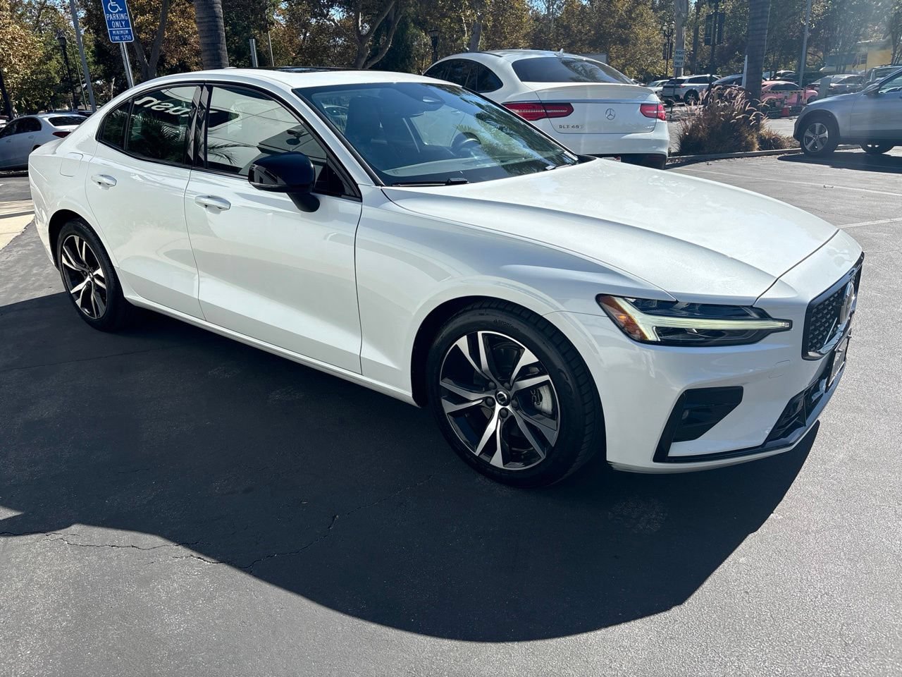 Used 2024 Volvo S60 B5 Core FWD image 3