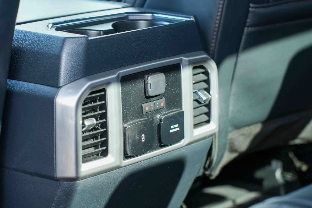 Used 2022 Ford F250 Platinum w/ Tremor Off-Road Package AWD/4WD image 22