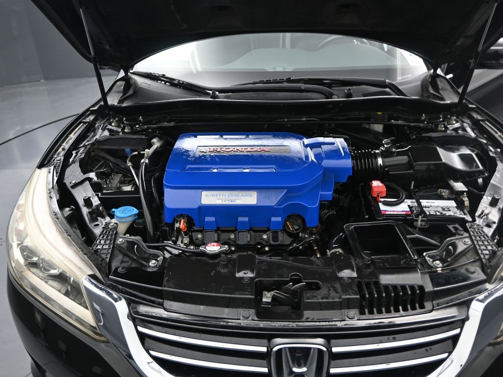 Used 2015 Honda Accord Touring image 15