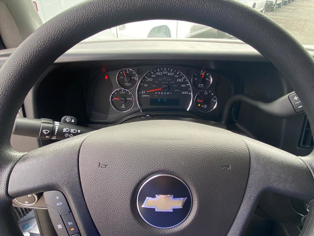 New 2025 Chevrolet Express 2500 w/ Driver Convenience Package image 15