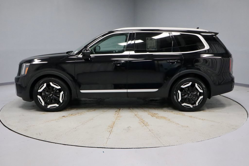 Used 2024 Kia Telluride EX AWD/4WD image 9