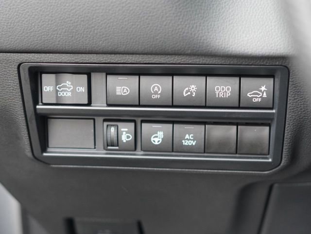 Used 2023 Toyota Tundra Limited image 24