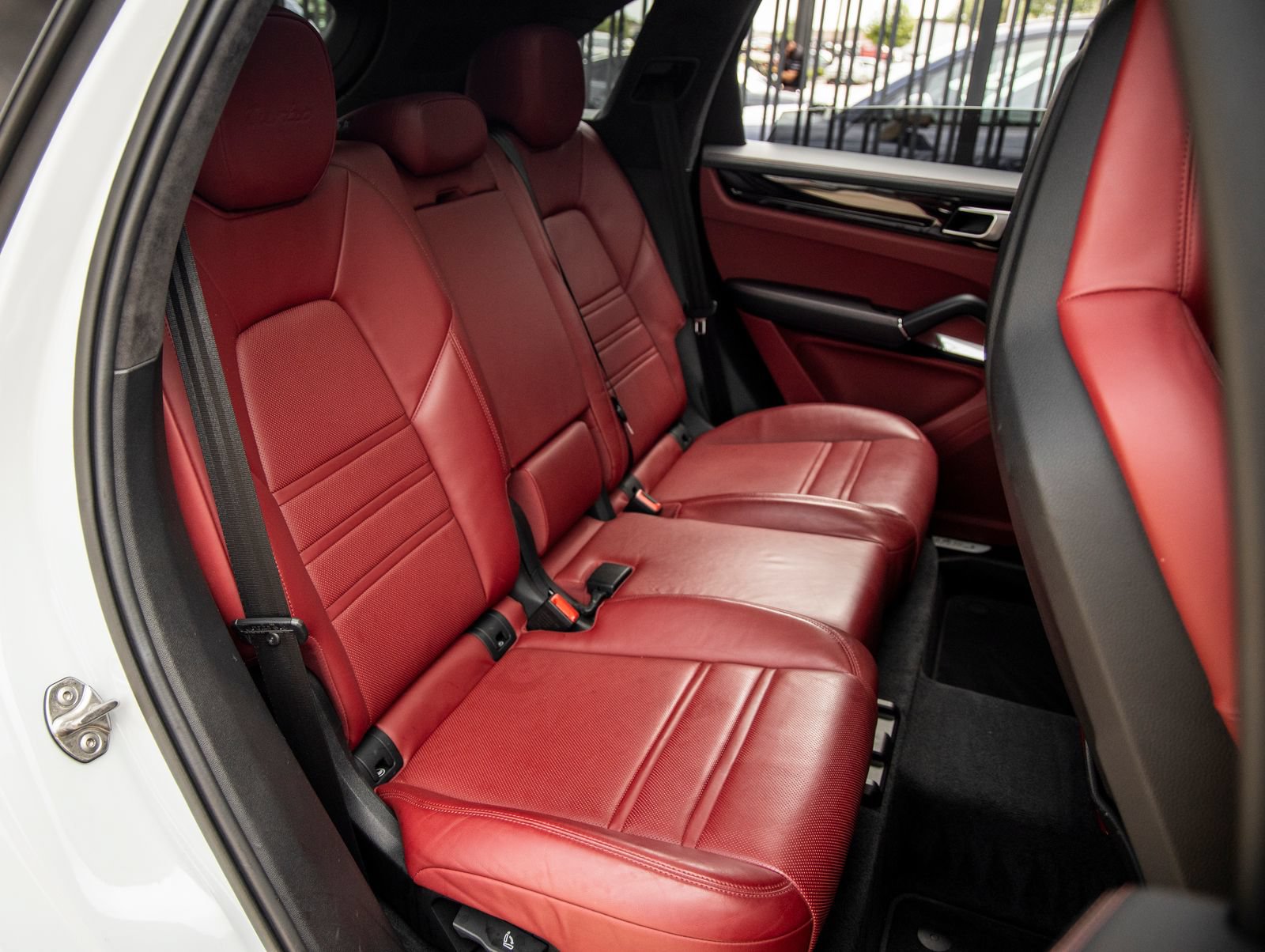 Certified 2023 Porsche Cayenne Turbo AWD/4WD image 43