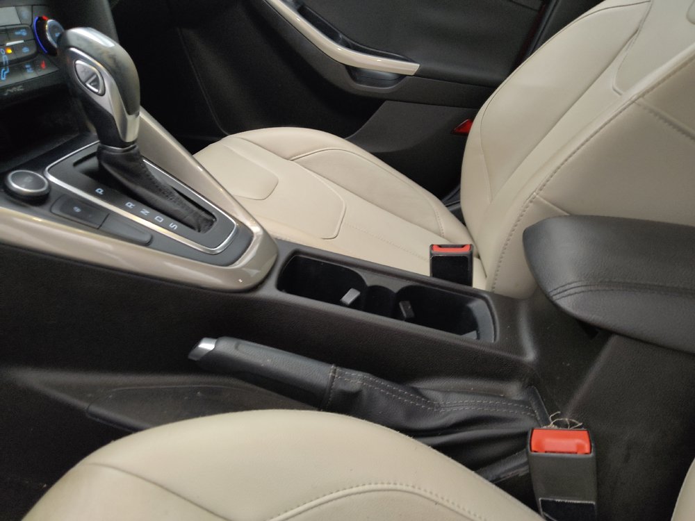 Used 2017 Ford Focus Titanium FWD image 26