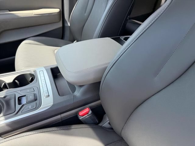 New 2026 Kia Carnival FWD image 16
