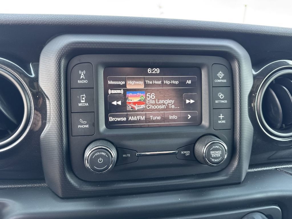 Used 2020 Jeep Wrangler Unlimited Sport image 16