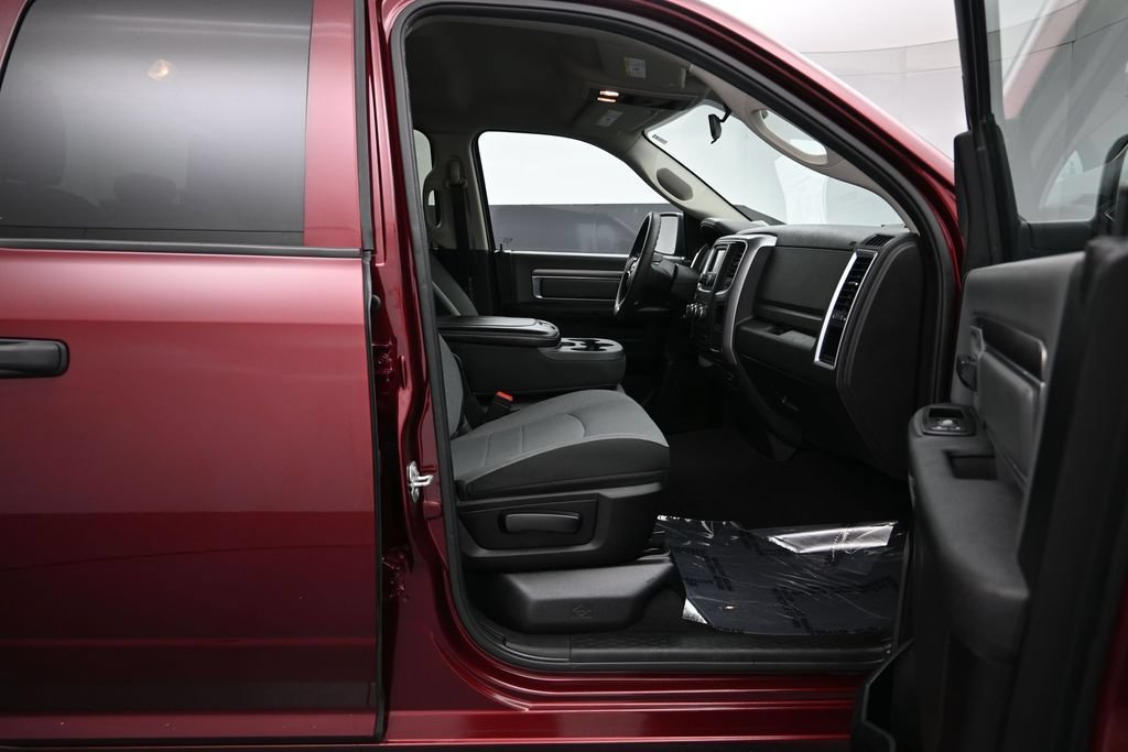 Used 2024 RAM 1500 Classic SLT AWD/4WD image 25