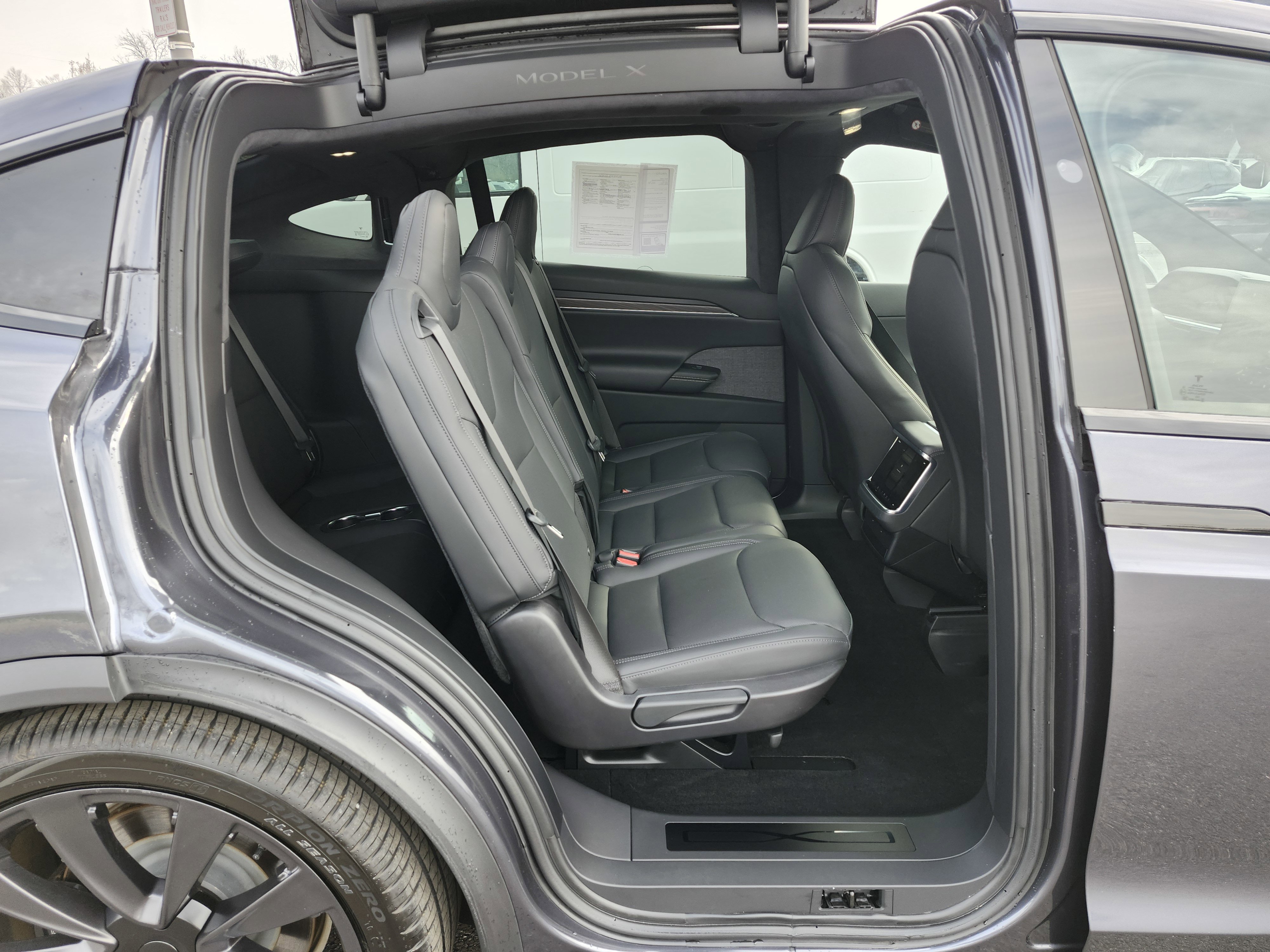 Used 2023 Tesla Model X image 21