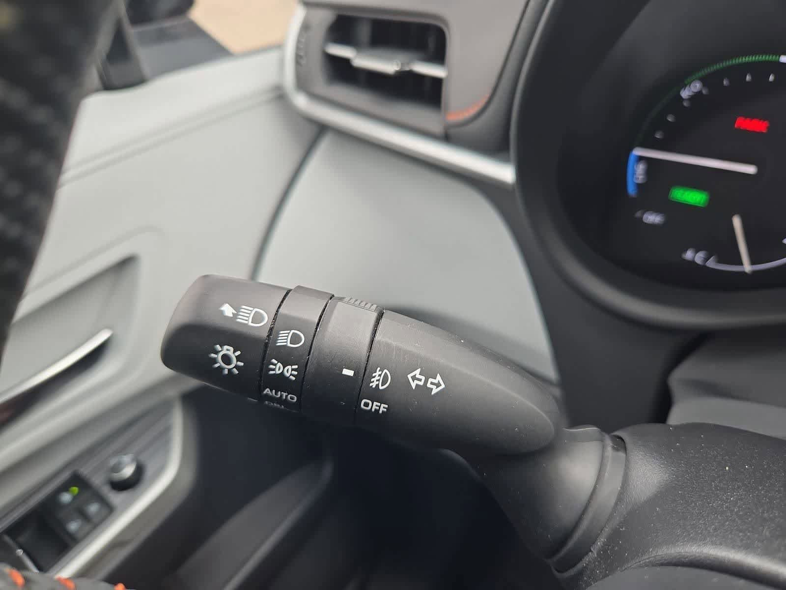 Used 2022 Toyota Sienna XSE w/ XSE Plus Package FWD image 27