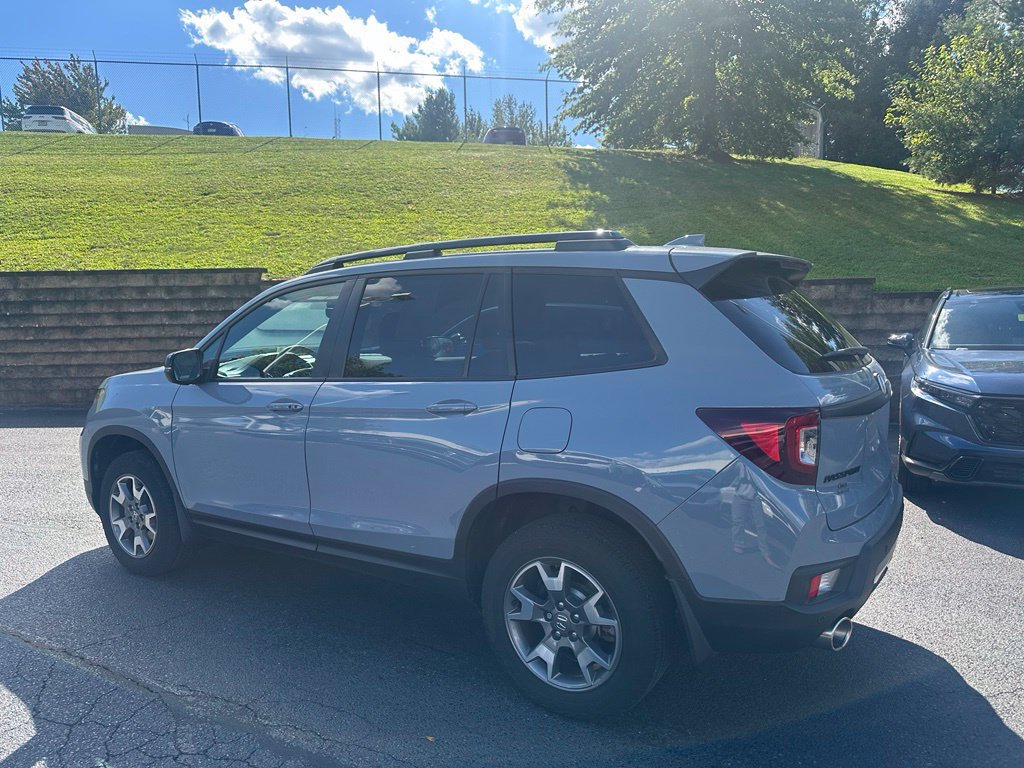 Used 2023 Honda Passport TrailSport image 6