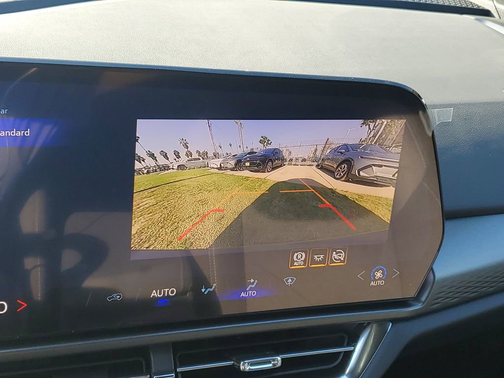 New 2026 Chevrolet Equinox EV LT image 23