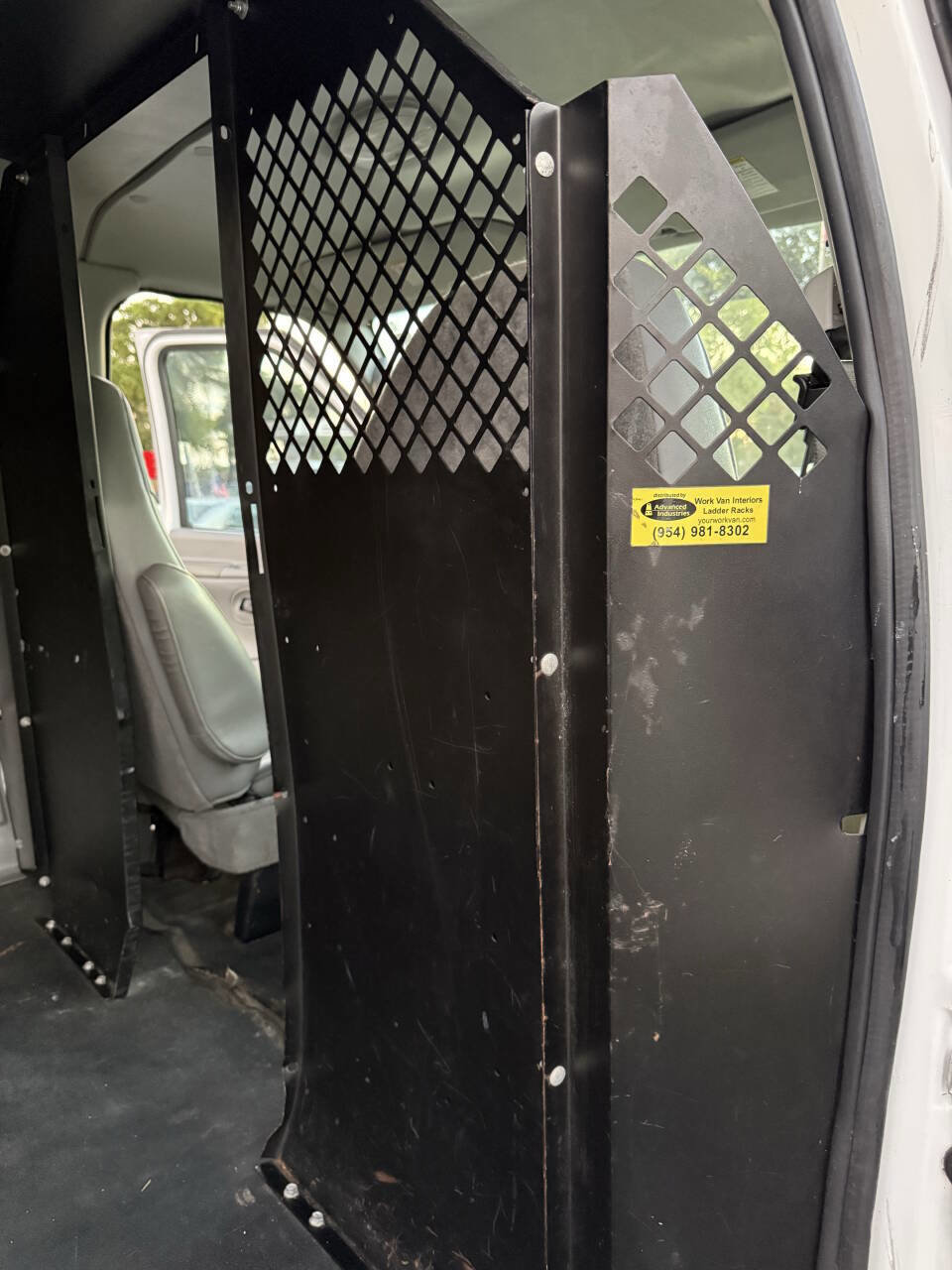 Used 2005 Ford E-250 and Econoline 250 Extended image 21