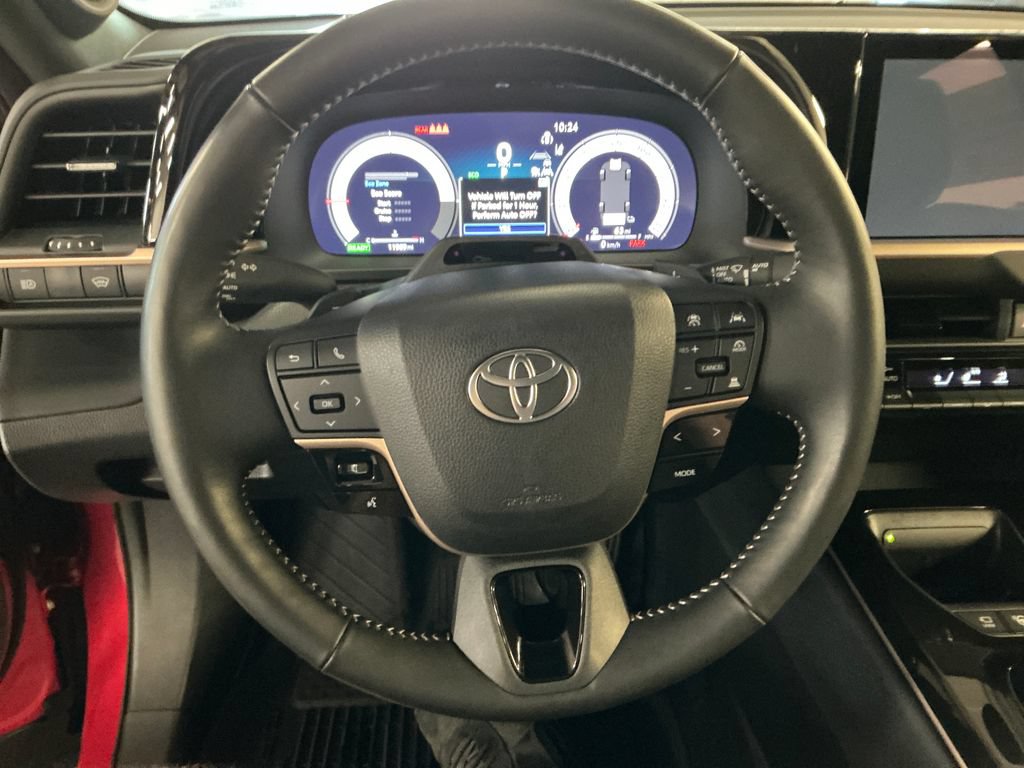 Certified 2025 Toyota Crown Platinum AWD/4WD image 19