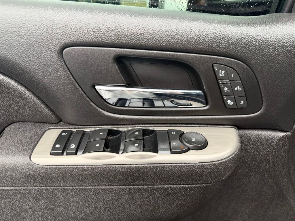 Used 2013 Chevrolet Silverado 2500 LTZ w/ LTZ Plus Package image 24
