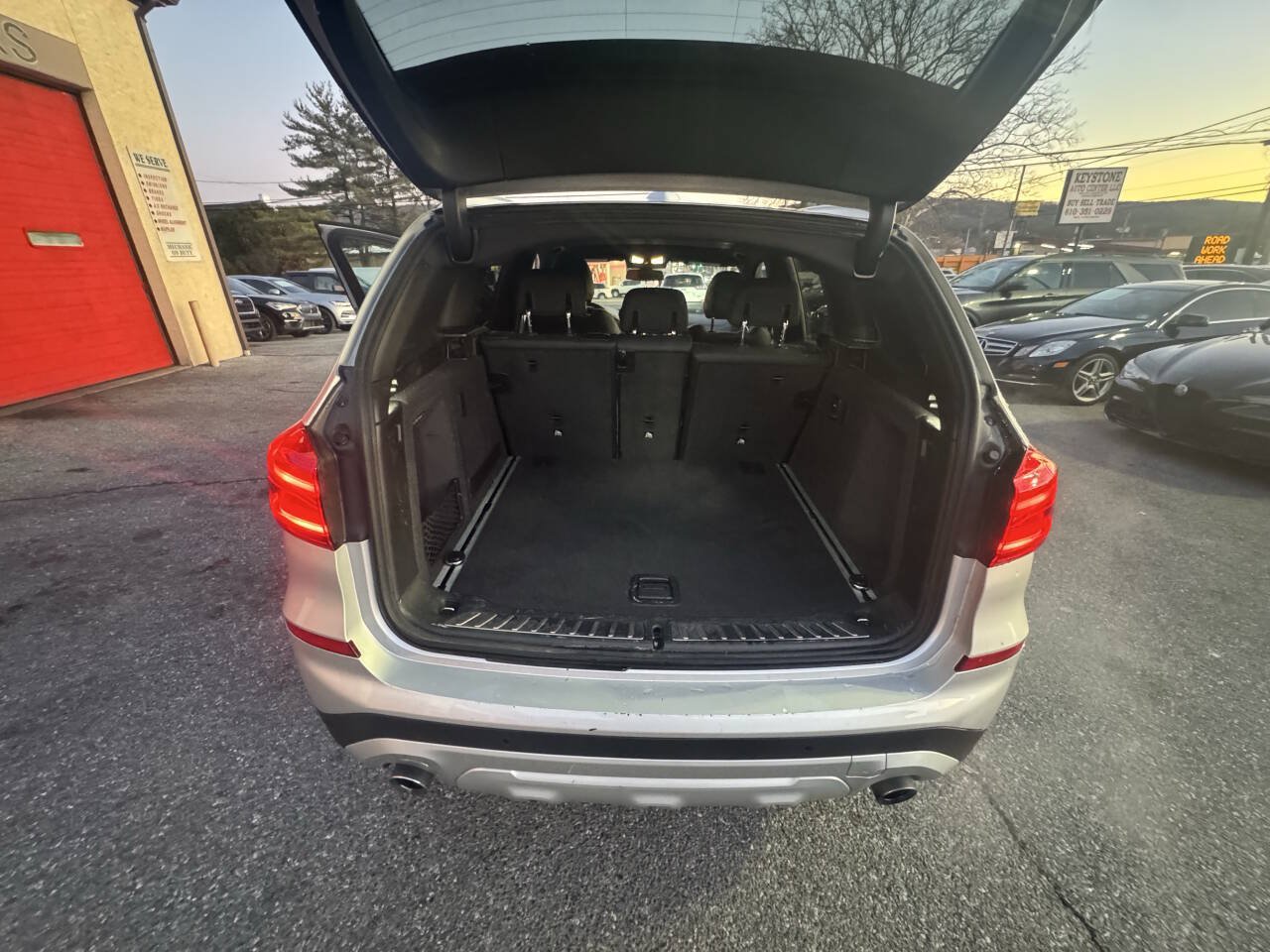 Used 2019 BMW X3 xDrive30i w/ Driving Assistance Package AWD/4WD image 38