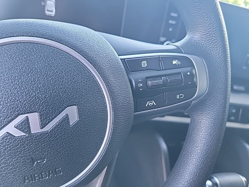 Used 2023 Kia Sportage LX FWD image 24