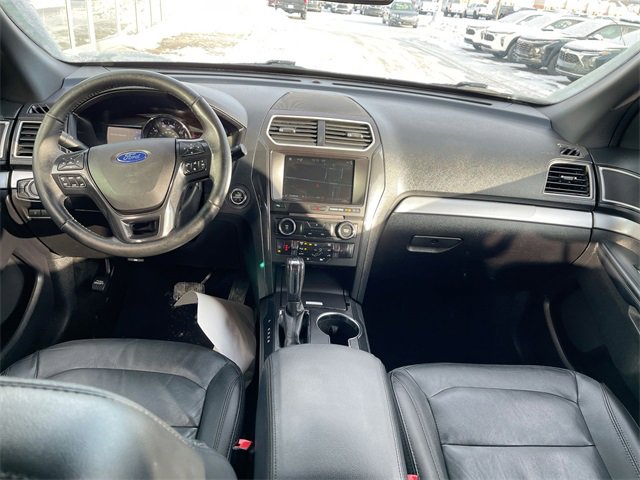 Used 2017 Ford Explorer XLT w/ Equipment Group 202A image 20