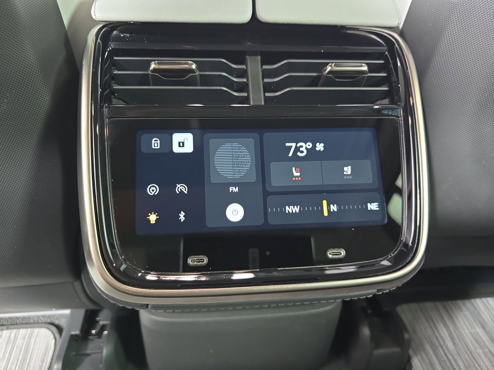 Used 2024 Rivian R1S Adventure AWD/4WD image 29