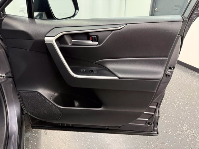 Certified 2025 Toyota RAV4 XLE AWD/4WD image 8