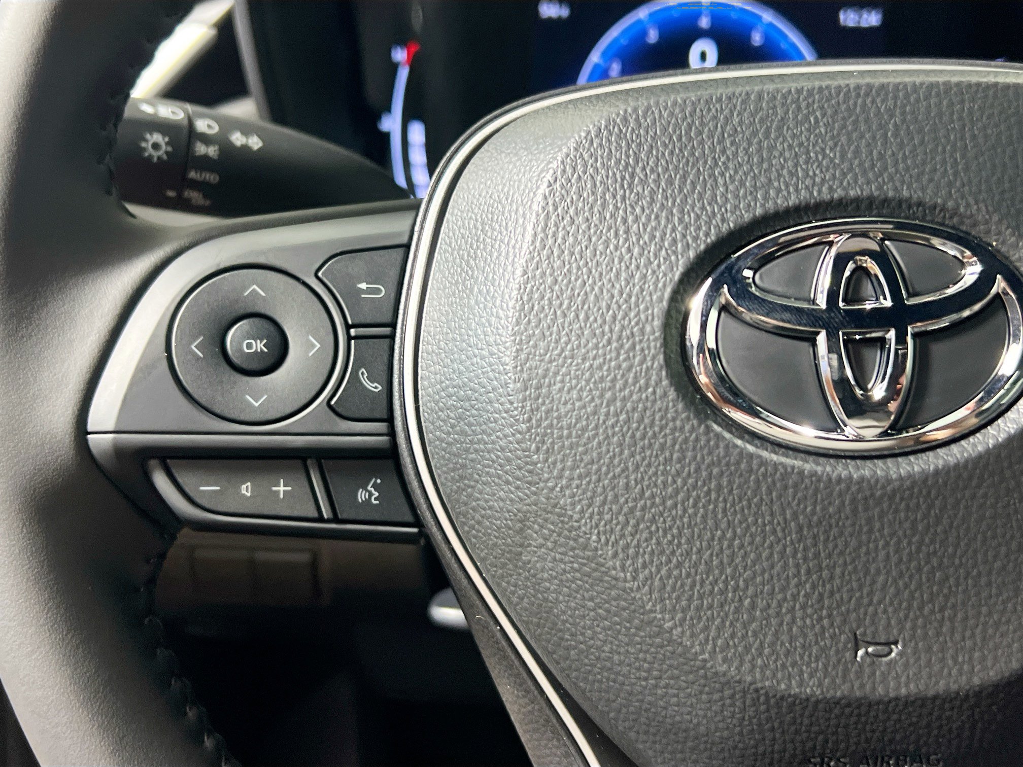 New 2026 Toyota Corolla SE FWD image 18