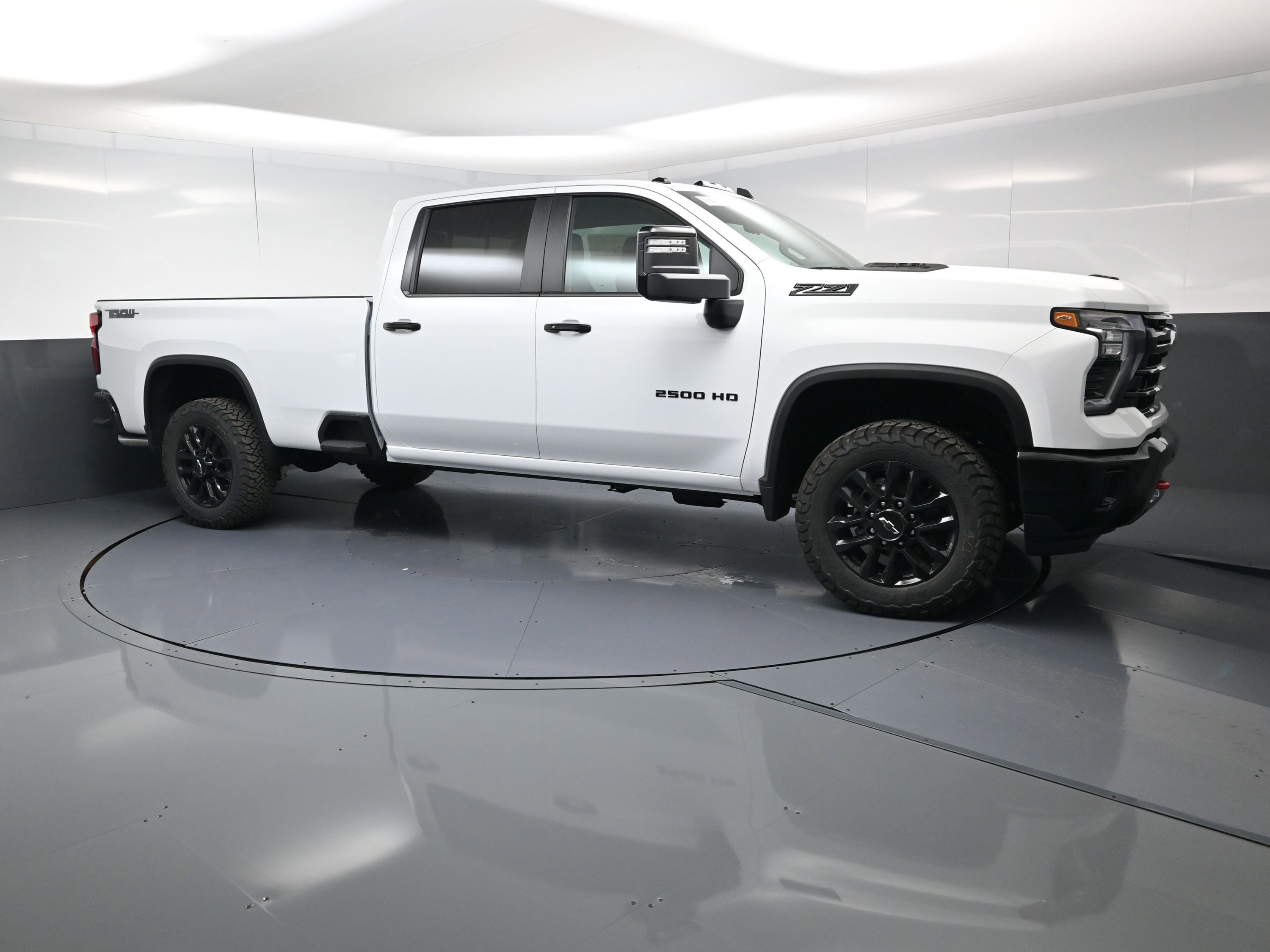 New 2026 Chevrolet Silverado 2500 LT w/ Trail Boss Package image 2