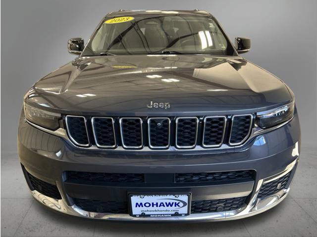 Used 2023 Jeep Grand Cherokee L Limited w/ Luxury Tech Group II AWD/4WD image 9