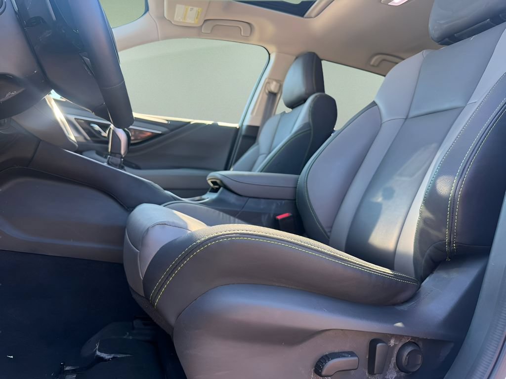 Used 2025 Subaru Outback Onyx Edition AWD/4WD image 24