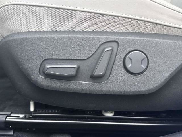 Used 2023 Kia Niro Wind w/ Wind Preserve Package FWD image 16