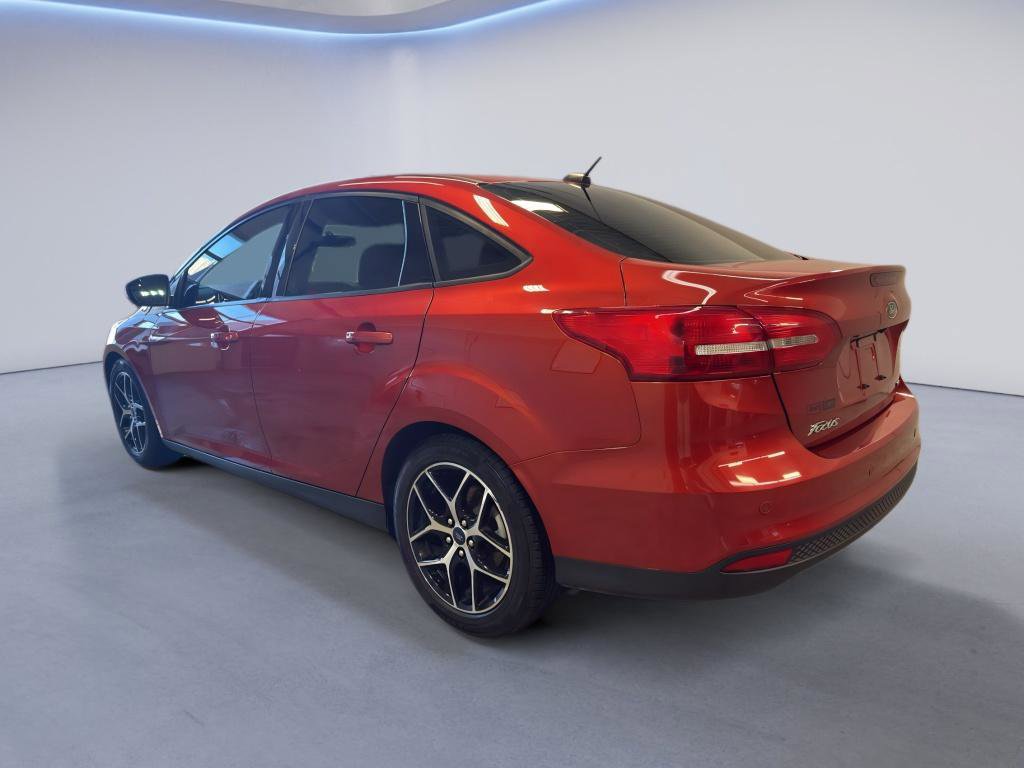 Used 2018 Ford Focus SEL FWD image 4