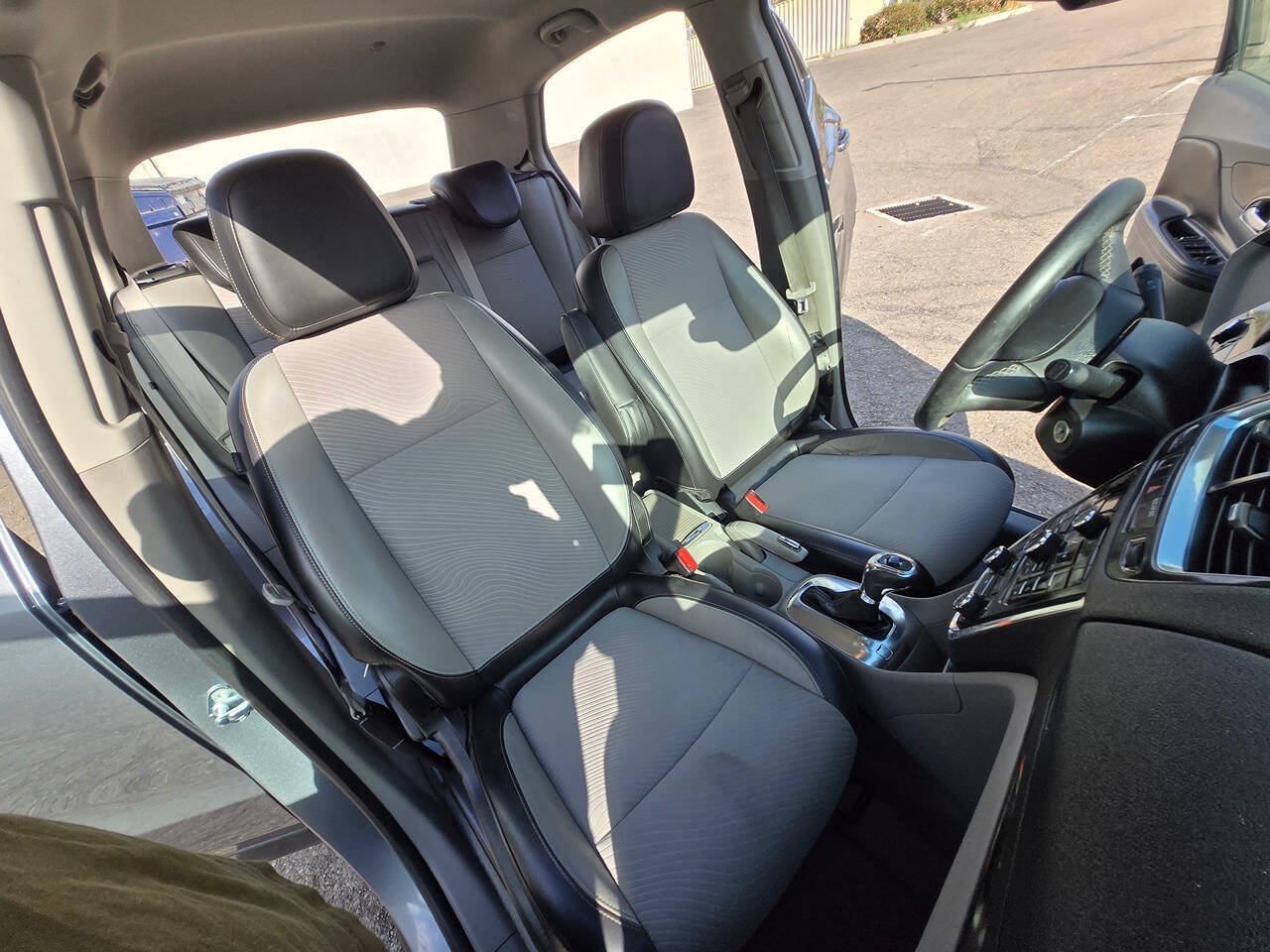 Used 2013 Buick Encore FWD image 34