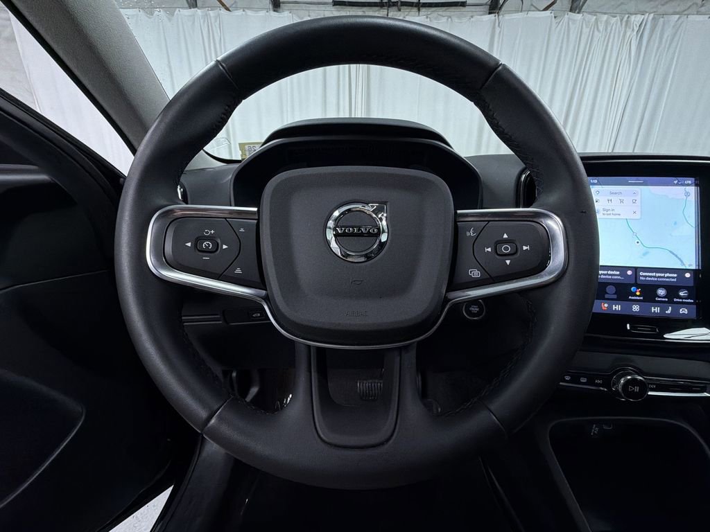 Used 2024 Volvo XC40 B5 Plus w/ Climate Package AWD/4WD image 17