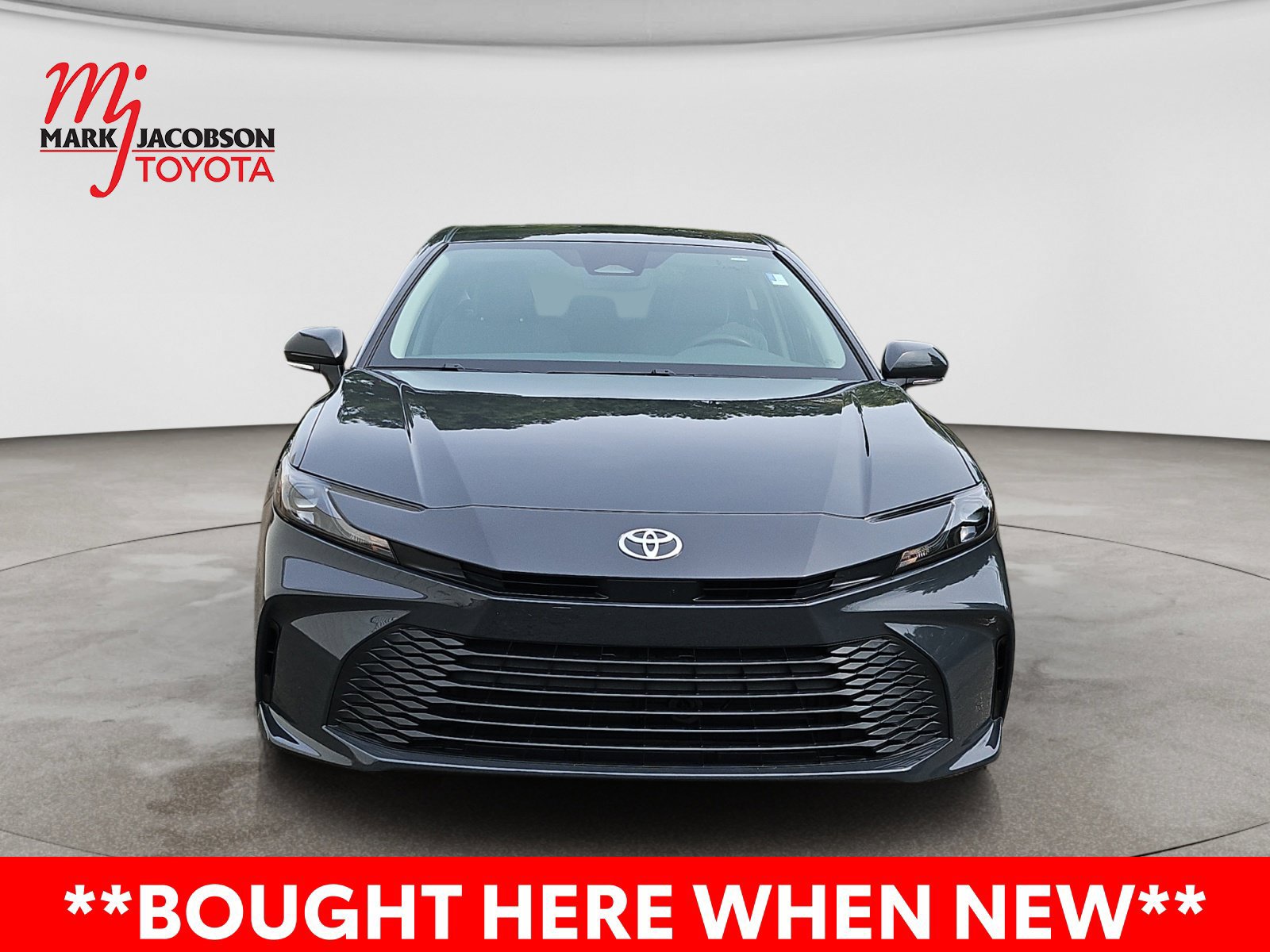 Used 2026 Toyota Camry LE FWD image 3