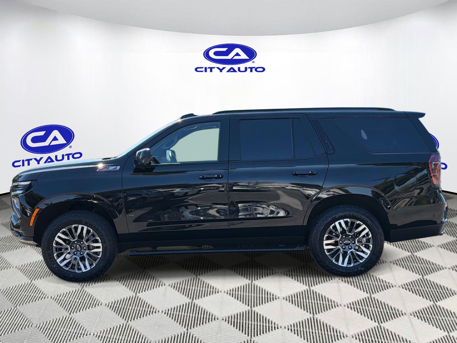 Used 2025 Chevrolet Tahoe Z71 AWD/4WD image 7