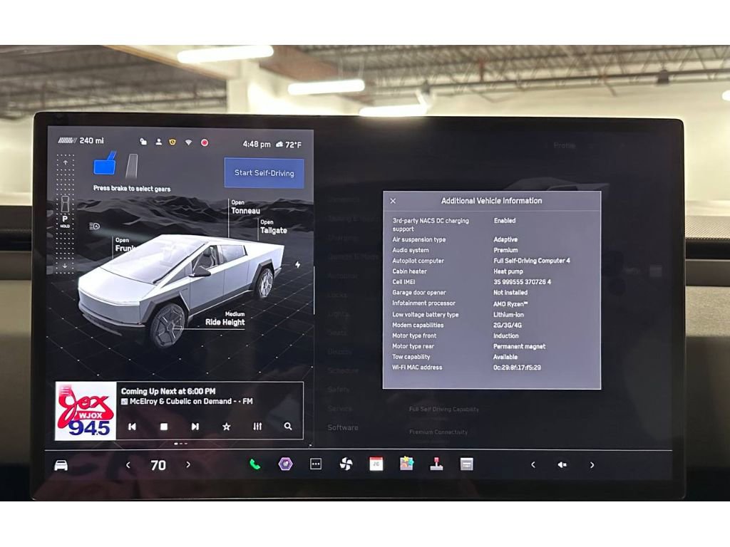 Used 2024 Tesla Cybertruck AWD Crew Cab image 29